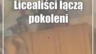Licealiści łączą pokolenia.  W wolnym czasie chodzą do DPS-u