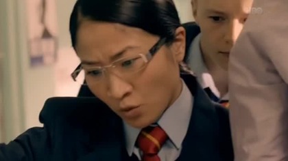 06.  Złe wychowanie (Bad Education) S01E06 - finał sezonu