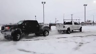 FORD VS  DODGE - Przeciąganie łańcucha