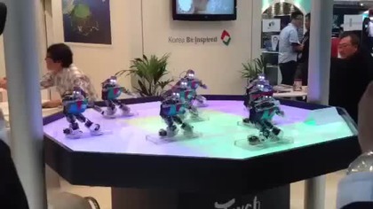 Gangnam Style w wykonaniu robot&oacute;w