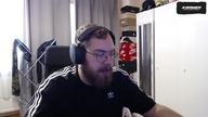 Japczan Dostaje życzenia od mamy