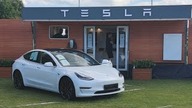 Tesla oficjalnie w Polsce! LIVE