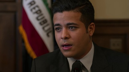 13 Reasons Why S02E10 Uśmiech, ci*y