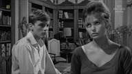 Dziewczyna. Z. Walizką. 1960. Lektor.pl