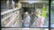Co zarejestrowała kamera przemysłowa w pewnym angielskim markecie?