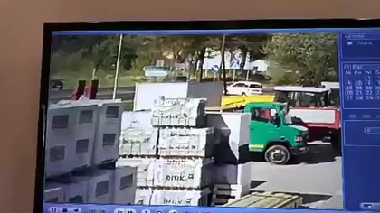 tutaj akurat bardzo nieszczęśliwie wujek od Izabeli