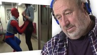 Satyrycy oglądają youtuber&oacute;w