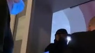 Grzegorz Braun przeprowadza interwencję poselską na Komendzie i sprowadza policję na ziemię