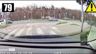 Rowerzysta kopie w auto po rzekomym wymuszeniu pierwszeństwa