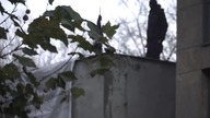 Lewaccy zadymiarze na dachu squotu przy ul  Ks  Skorupki - Warszawa 11 11 2013
