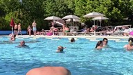 Pierwsza kąpiel na basenach na kempingu San Francisco