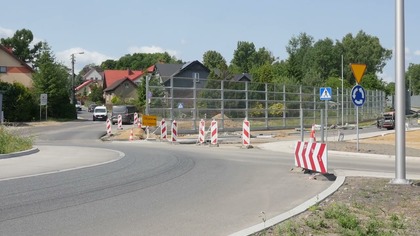 Rondo na Niedzieliskach znów przejezdne  kierowcy wracają na trasę