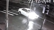 Potrącił pieszą na pasach i uciekł