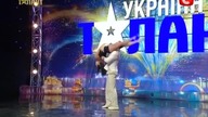 Ukraiński "Mam talent" - Duo "Flame"