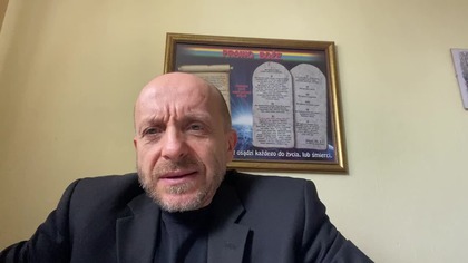 Chodzenie Po Wodzie - Nędznicy Czy Zwycięzcy?