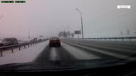Niecierpliwa baba w mercedesie