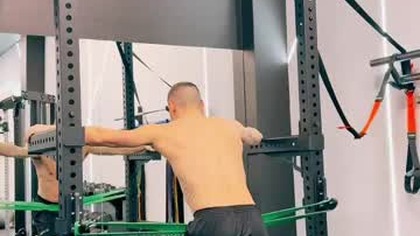 Świetne ćwiczenie również na ru***anie #shorts #motywacja