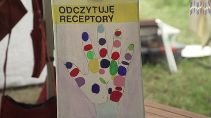 Druga część reportażu z Festiwalu Naturalnego WedaMaja 2025 przygotowanego przez Strumieniownię, a w nim m.in. rozmowy z uzdrowicielem Mariuszem Brykiem, Jakubem i Konradem Kuśpitami z Braterstw, Karoliną Drela i Arminem Gajdzikiem oraz Dominiką Czajką Arthea Sun.

 Organizatorzy Festiwalu WEDAMAJA 2025:
Tomasz J. Kosiński  pomysłodawca i koordynator, Grupa Twórcza WEDAMEDIA / WEDUKACJA
Paweł A. Fijałkowski i Agnieszka Maćkowiak-Fijałkowska  współorganizatorzy, Fundacja Słowiańska Eko-Osada Brzozówka

Strona Festiwalu Naturalnego WedaMaja: https://wedamaja.pl 

 Pozostałe linki do przestrzeni organizatorów festiwalu:
 Playlista YouTube z I edycji WedaMai 2025: https:/https://www.youtube.com/playlist?list...  
 Projekt Wedukacja https://wedukacja.pl/
 Kanał WedukacjaTV  Tomasz Kosiński:    / @wedukacja    
 Oficjalna strona Tomasza J. Kosińskiego https://kosinski.pl/
 Strona Eko-Osady: https://eko-brzozowka.pl/  

 Przestrzeń Braterstw Ludzi Wolnych: https://braterstwa.pl/
 Uzdrowiciel  Terapie Naturalne Mariusz Bryk: https://uzdrowiciel-terapie-naturalne...
 Patrons of Light  Wspólnota Światła: https://www.patronsoflight.pl/
 Artea Sun  Sztuka i Świadomość: https://www.artea-sun.com/

Dziękujemy grupie Strumieniownia: https://www.youtube.com/@Strumieniownia
--------------------------------------------------------------------------------
Zacznij wspierać ten kanał, a dostaniesz bonusy:
https://www.youtube.com/channel/UCZdpfHkscqF6ZDJTVcojP3g/join

Wesprzyj autora na Patronite: https://patronite.pl/TJK
Postaw kawkę na Suppi: https://suppi.pl/tjkosinski
Zrzutka na Wedukację: https://zrzutka.pl/sc4k7u

Zobacz strony:
https://kosinski.pl
https://wedukacja.pl

Facebook:
Grupa dyskusyjna Wedukacja https://web.facebook.com/groups/wedukacja
Fanpage WEDUKACJA https://web.facebook.com/WEDUKACJA
Strona autorska Tomasza J. Kosińskiego https://web.facebook.com/tomaszjkosinski

Telegram: https://t.me/wedukacja 
Discord: Wedukacja https://discord.com/channels/1301598548336443477/1304081929733144639

#słowianie #slowianie #wiedza #zakazanawiedza #tajemnice #sekrety #zagadkihistorii #zagadki #natura #świadomość #tożsamość #prawda #rozwójosobisty #rozwój #rozwójduchowy #rozwojosobisty #poszukiwania #ciekawostki #praweda #wedukacja #TomaszJKosinski