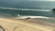 Fala wywołana przez statek porywa 7 osób z plaży
