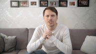 Pan Prof.  Szumowski zniszczył mi telefon - prokuratura stara się umorzyć sprawę.  Przecież to jest 