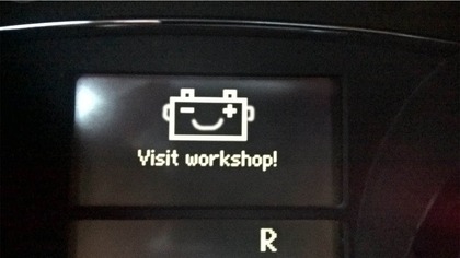 MERCEDES ZAPRASZA MNIE DO WARSZTATU...  WYMIANA AKUMULATORA POMOCNICZEGO 12V 1. 2Ah W251