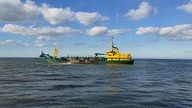 Ustka jesienią: plaża, promenada i port