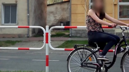 Przyklejony telefon 