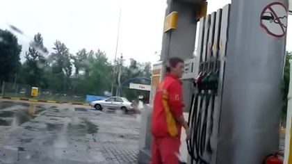 Kobieta na stacji