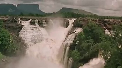 BELMONDO.  - Amazonka.  (2000) napisy