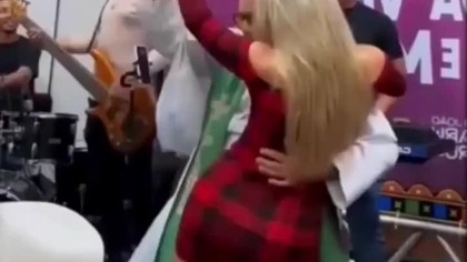 Bawić się to oni z pewnością potrafią.  To chamy żyjące w celibacie..