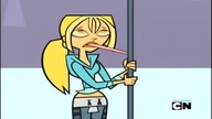 Total Drama World Tour - Stuck a to Pole