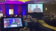Gdy ten biskup zamilknie, kamienie wołać będą - Michael Matt przeprowadził na żywo wywiad z abp Carl