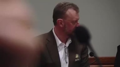 1556 BRAUN DOCISNĄŁ SZUMOWSKIEGO W SĄDZIE TYMI PYTANIAMI! MINISTER NIE MÓGŁ SIĘ WYKRĘCIĆ!.  (1)
