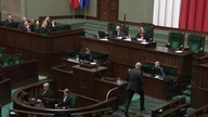 Grzegorz Braun: OŚMIESZACIE siebie i to Państwo! Co robi Policja w sali sejmowej?