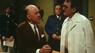 Trup w każdej szafie(Čtyři vrady stač&iacute;, drahou&scaron;ku!)1971 lektor pl