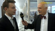 ☻ Janusz Korwin-Mikke przeprowadza wywiad z dziennikarzem Superstacji (protest w Sejmie 16.12.2016)
