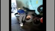 DOWCIPY ŚLUSARZY SAMOCHODOWYCH