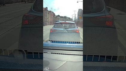 Burak w Mercedesie pasem do skrętu w lewo na wprost #shorts #polscykierowcy #dashcam #polska