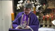 Ks.  Natanek.  _O ksiazce broniacej tradycji katolickiej
