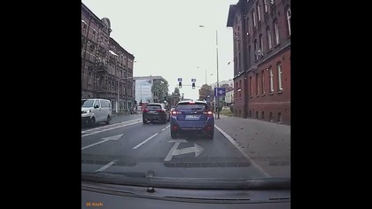 Szybkość klaksonu uratowała nagrywającego