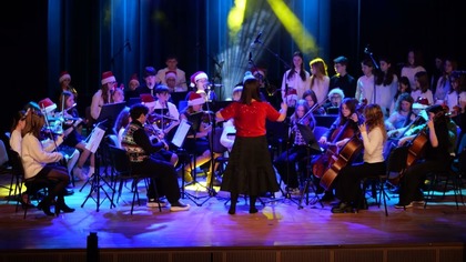 Carol of the Bells - Orkiestra dęta i Smyczkowa prow.  Małgorzata Basiuk