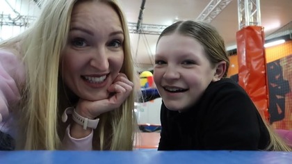 MIA NOSI OKULARY? | CAŁY DZIEŃ RAZEM | DLM