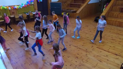 Zajęcia taneczne dla młodzieży odbywające się w czwartki w Domu Kultury w Markuszowie #2