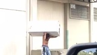 Co, ja nie dam rady?! Potrzymaj mi piwo!
