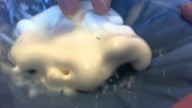 Non-Newtonian Fluid - Freaky Cornstarch Maizena Monster on a Speaker