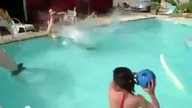 Zarządził natychmiastową ewakuację basenu