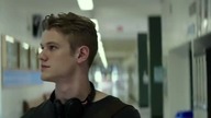 Miasteczko bohaterów/Bravetown/Strings (2015) PL