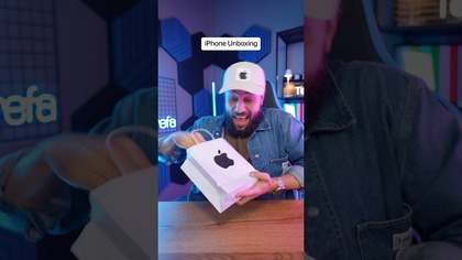 Samsung vs iPhone unboxing