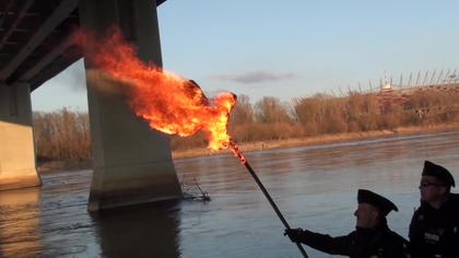 21. 03. 2026 Topienie Brzyd-ULI (Marzanny) w Wiśle przez Rodak&oacute;w Kamrat&oacute;w i świętowanie wiosny
