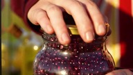 EXPERIMENT: How to make Big Rainbow with Orbeez in Aquarium from Coca-cola VS Mentos